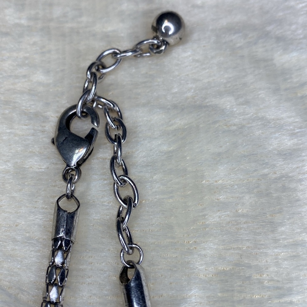 Gun metal black wing and rhinestone bracelet - Picture 4 of 4